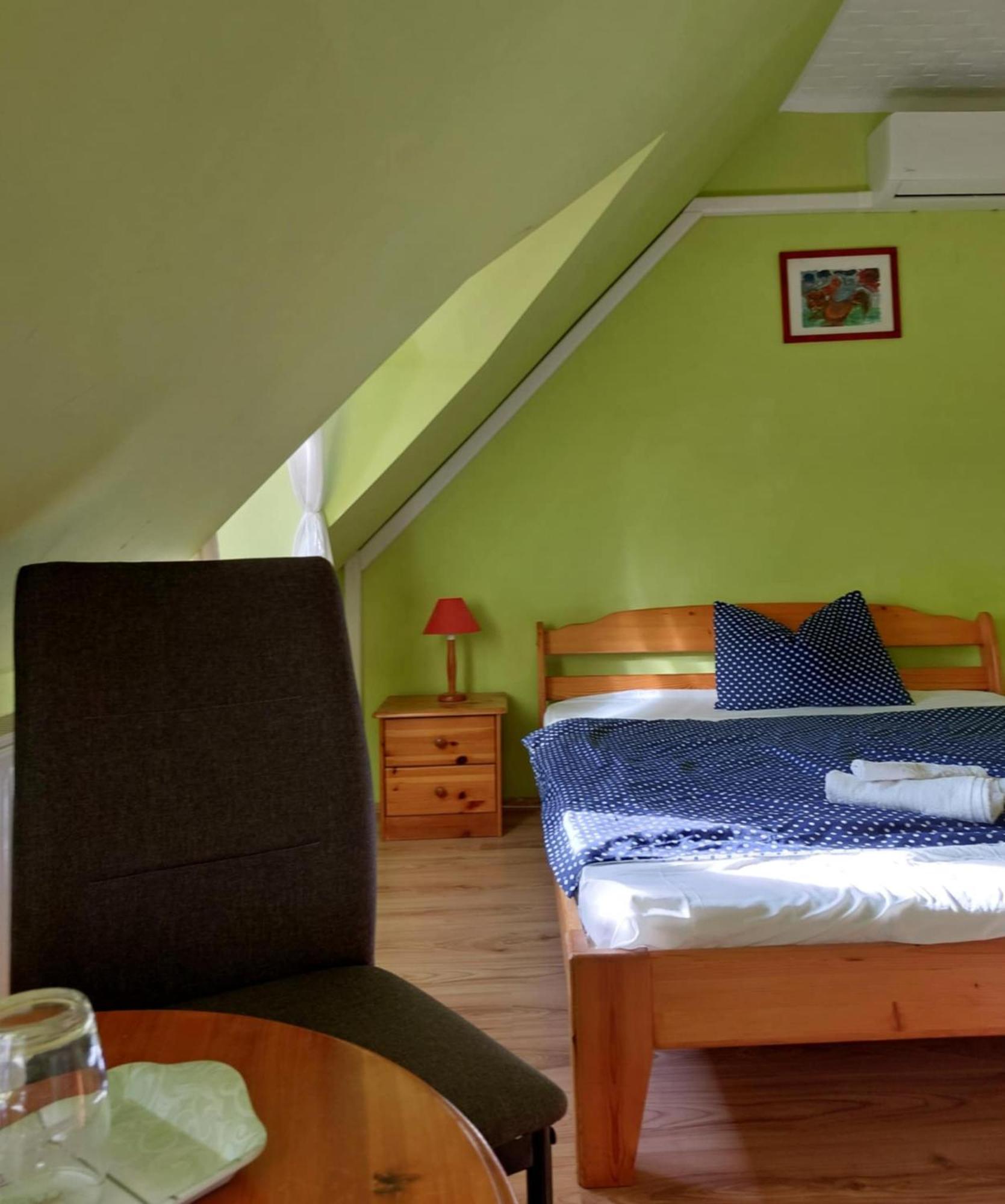 Diana Fogado Bed & Breakfast Keszthely Exterior photo